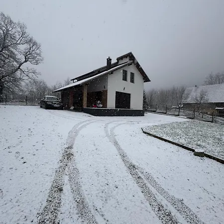 Lux Semesterbostad Bihać